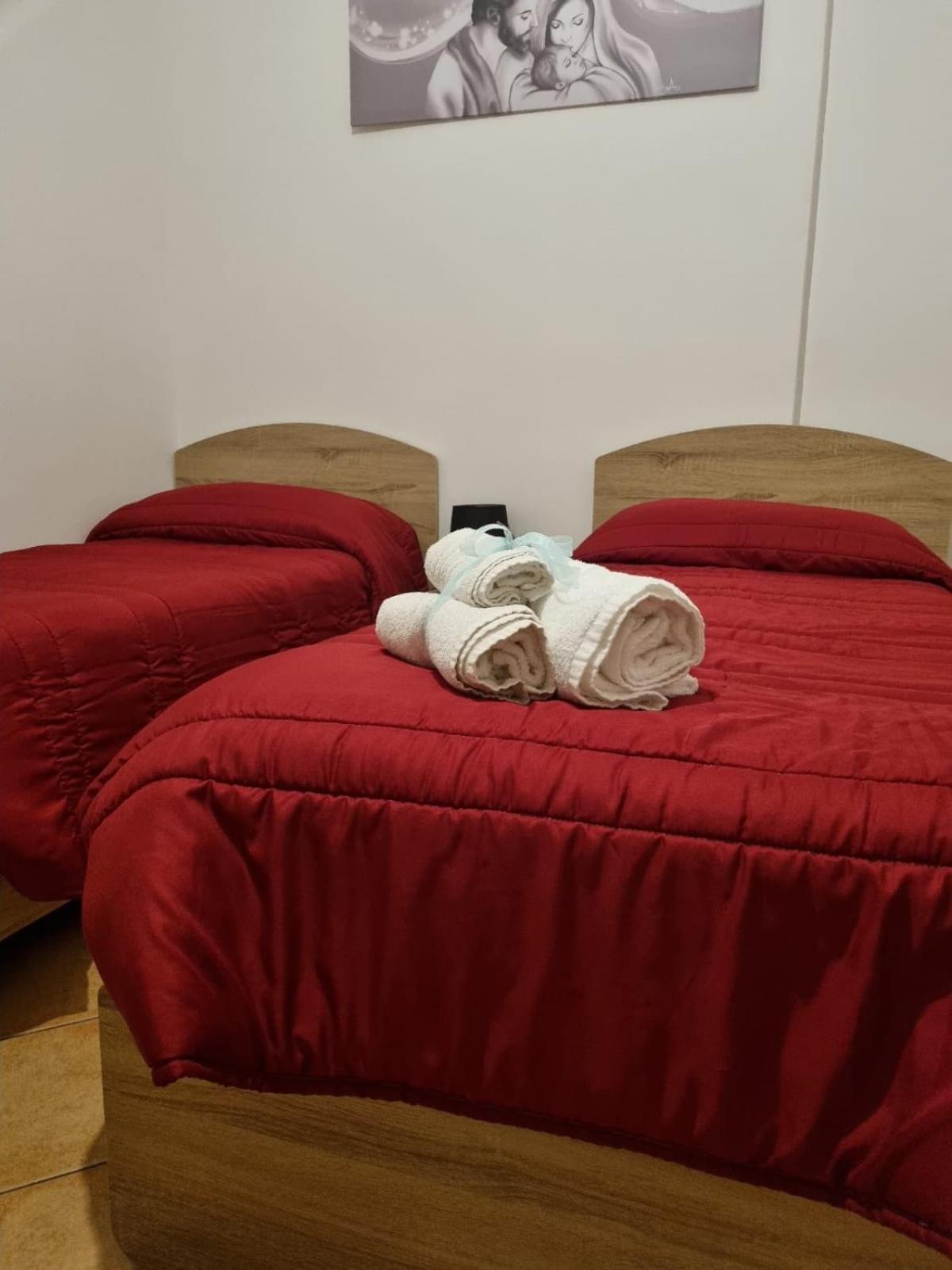 B&B Le Stanze Di Aurora Palermo Bagian luar foto
