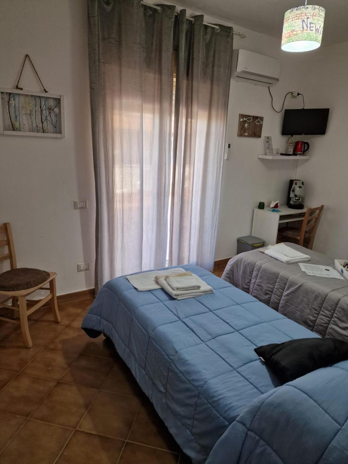 B&B Le Stanze Di Aurora Palermo Bagian luar foto