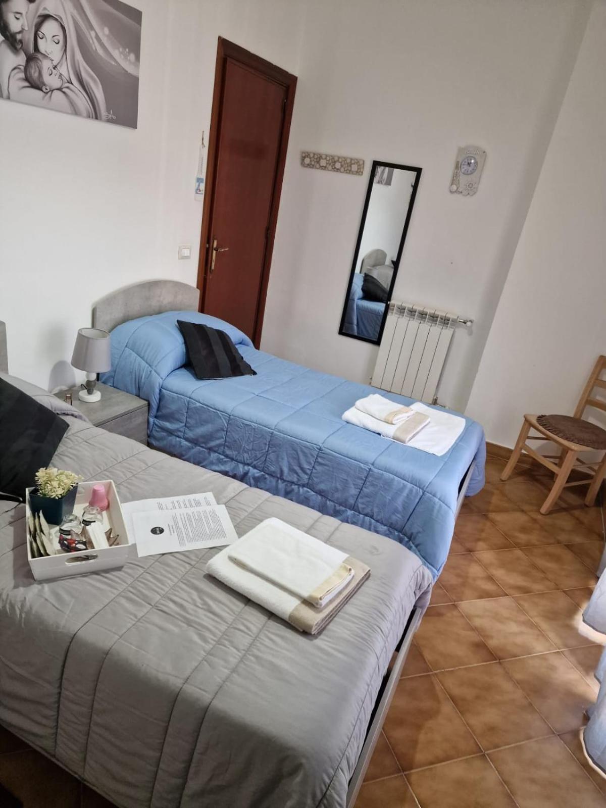 B&B Le Stanze Di Aurora Palermo Bagian luar foto