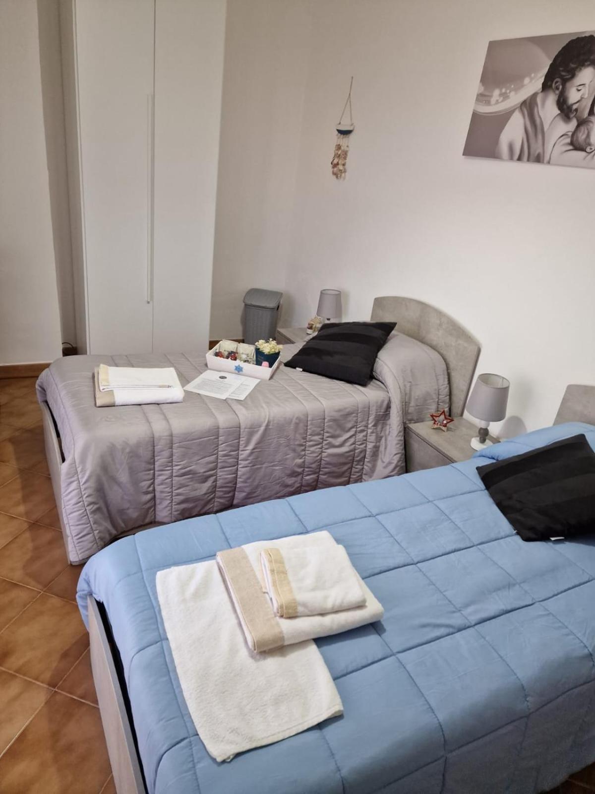 B&B Le Stanze Di Aurora Palermo Bagian luar foto