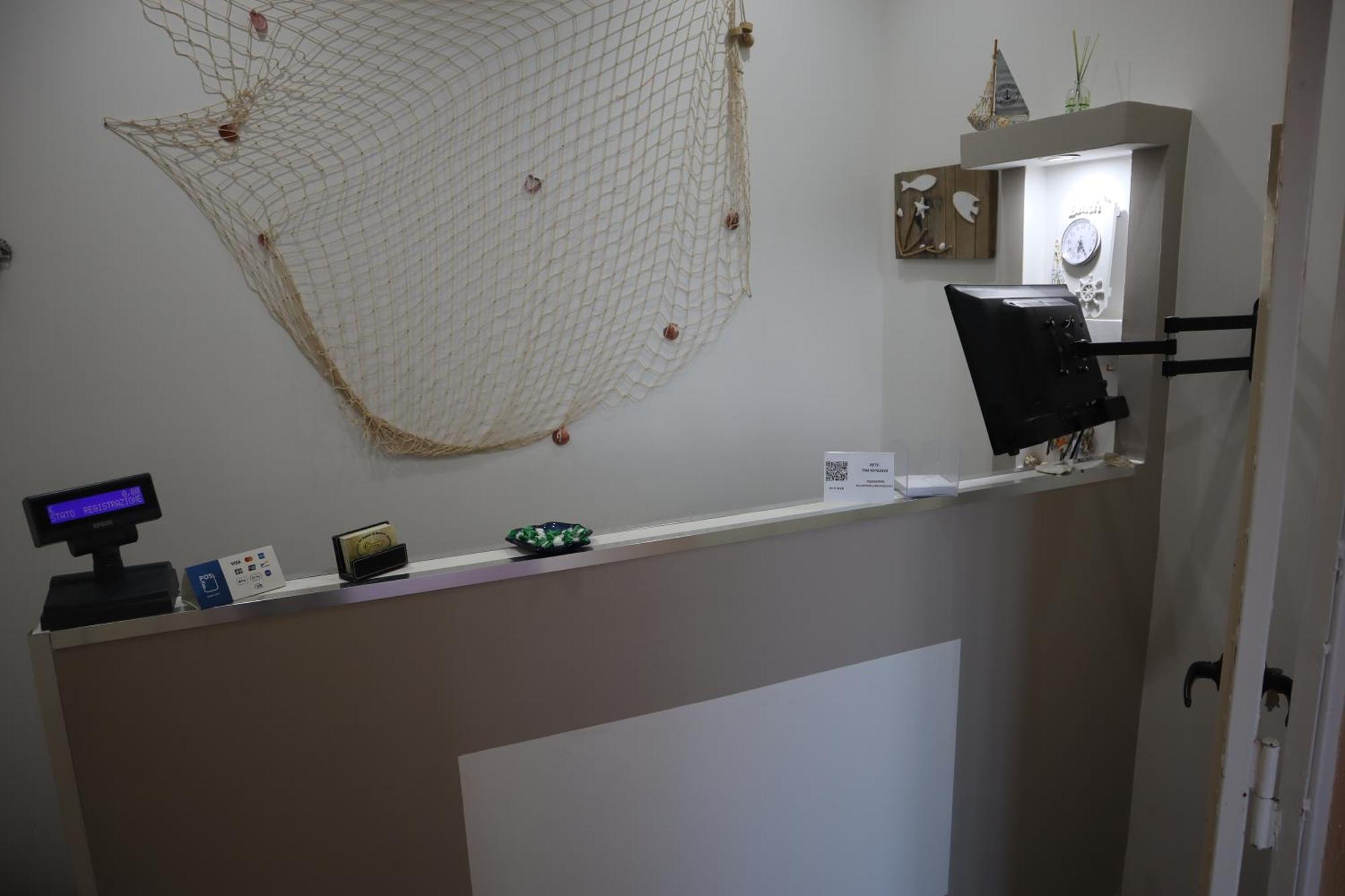B&B Le Stanze Di Aurora Palermo Bagian luar foto