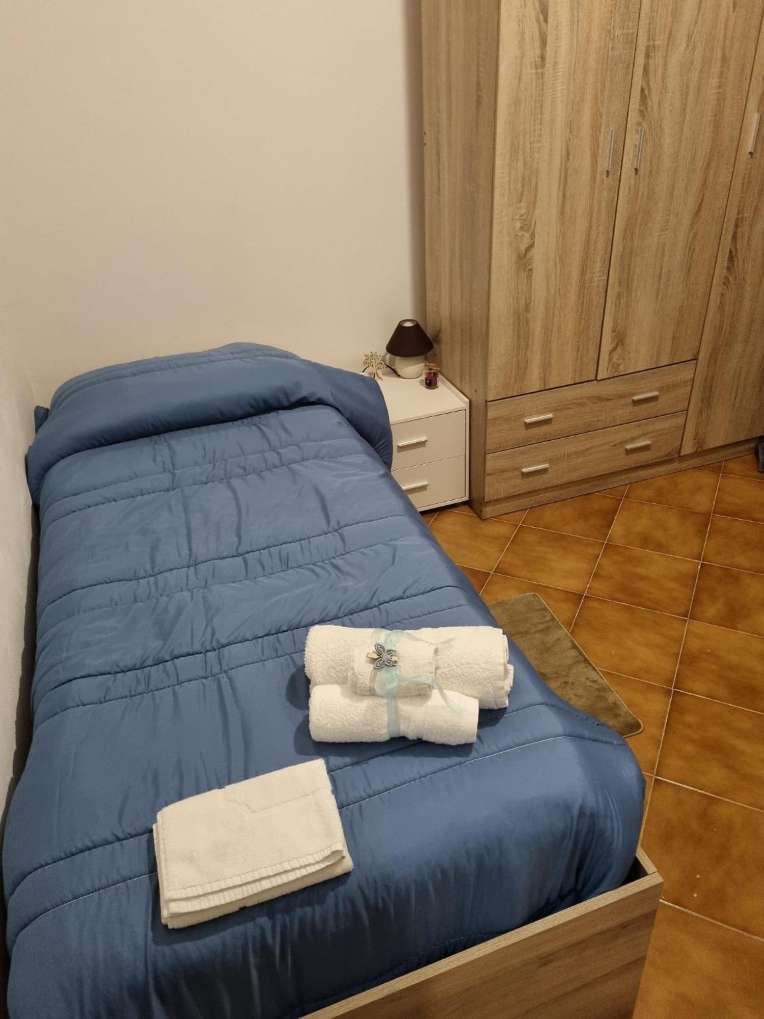 B&B Le Stanze Di Aurora Palermo Bagian luar foto