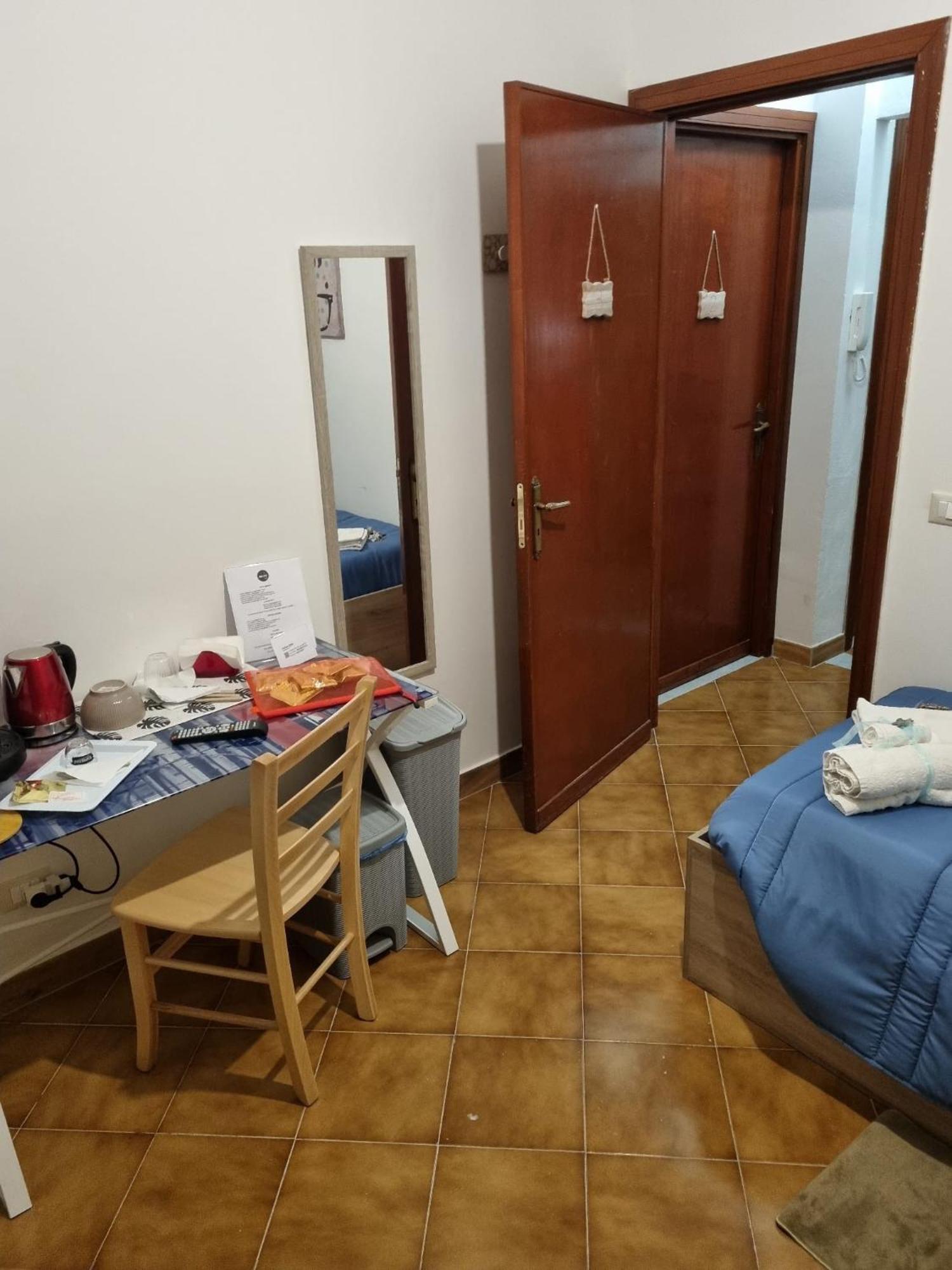 B&B Le Stanze Di Aurora Palermo Bagian luar foto